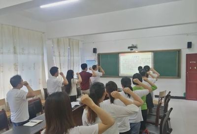 新县启福小学党支部召开“学党史、悟思想、办实事、开新局”专题组织生活会