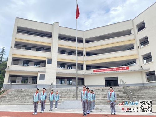 资溪县幼儿园组织幼儿参观小学 图