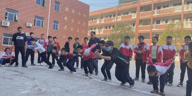 新县启福小学举行2021年秋季运动会